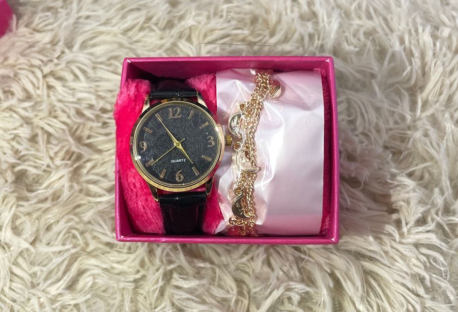 kit Relógio Dourado e Preto com Pulseira de Lua